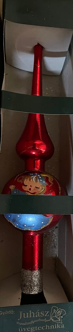 Karácsonyfadísz piros csúcsdísz kézzel festett