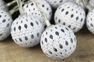 Fehér fényfűzét 10db gömbből (E)