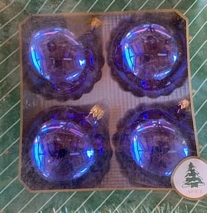 Karácsonyfadísz kék fényes 4 db-os, 7 cm-es gömb