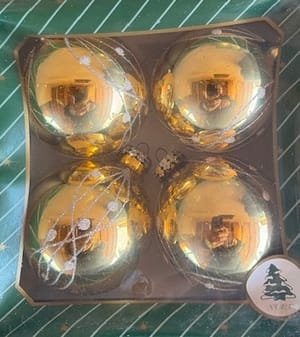 Karácsonyfadísz arany 4 db-os, 8 cm-es pöty-spirál-csíkos mintás