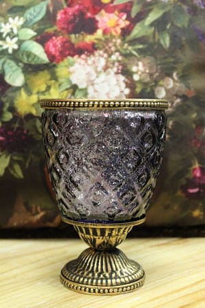 Üveg lila rusztikus gyertyatartó, talpazaton 16 cm (E)