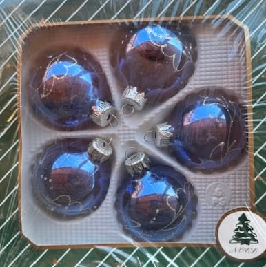 Karácsonyfadísz kék fényes 5 db-os 6 cm-es ezüst levélmintás