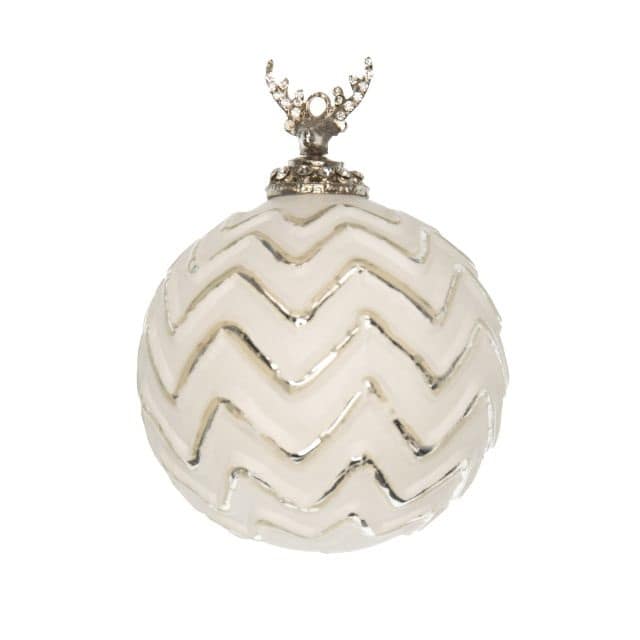 Szarvas gömbön fehér