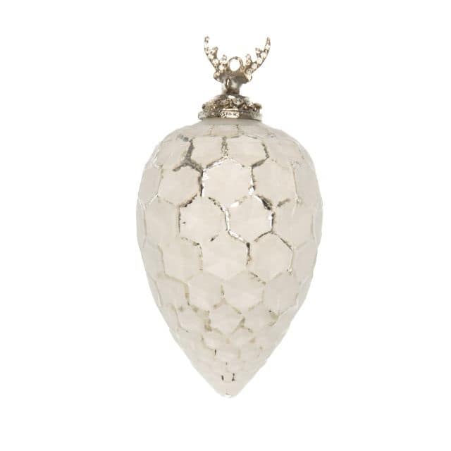 Szarvas tobozon fehér