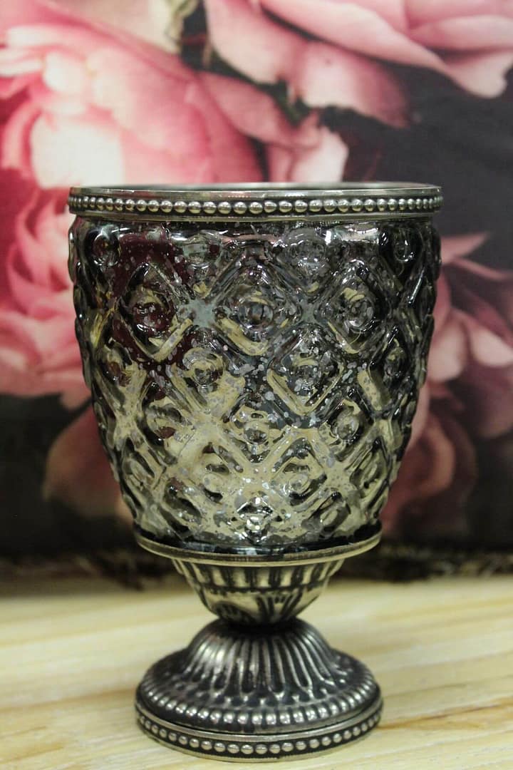 Üveg Szürke rusztikus gyertyatartó, talpazaton 16 cm (E)